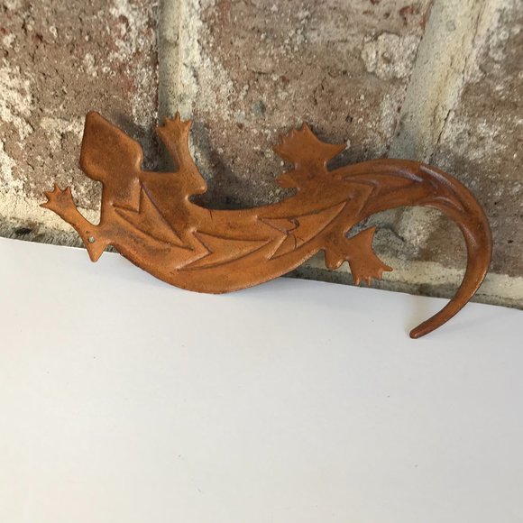 Gecko Ornament Rustic Christmas Lizard Wall Plaque - Picture 4 of 7